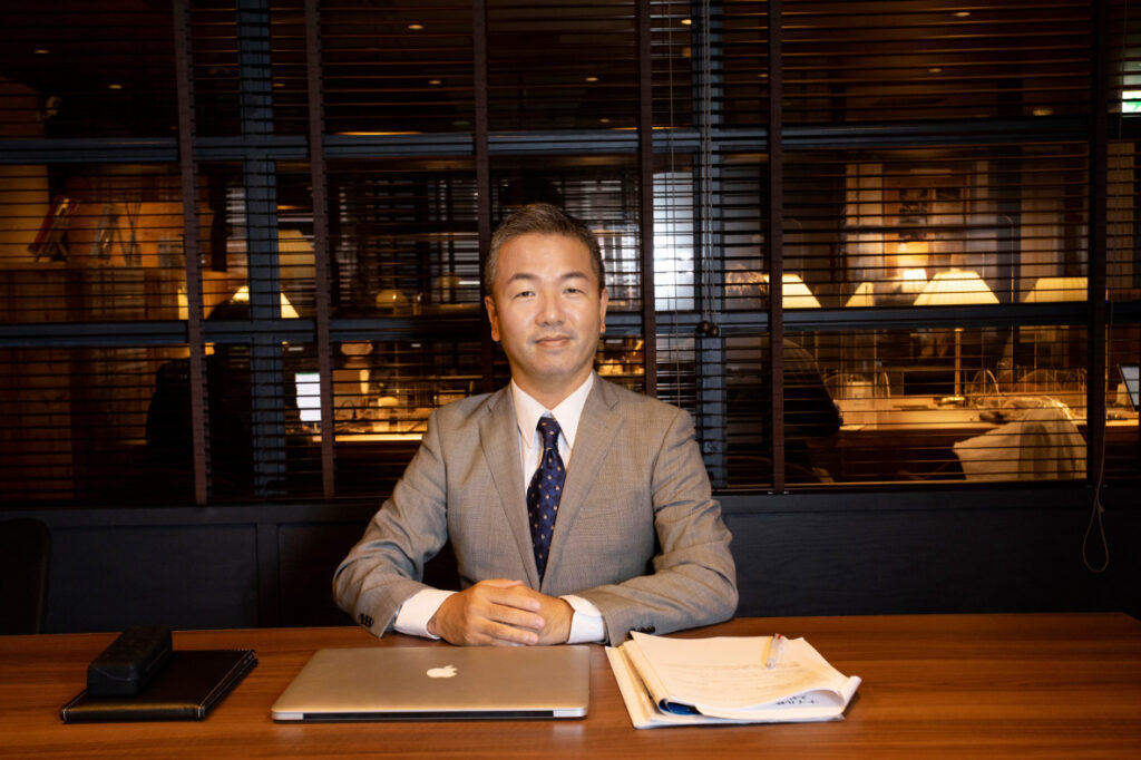 編集長伊藤真二