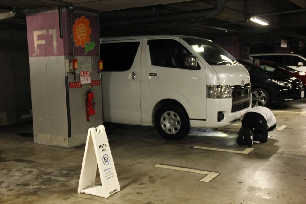 Mさんの査定をするスタッフ